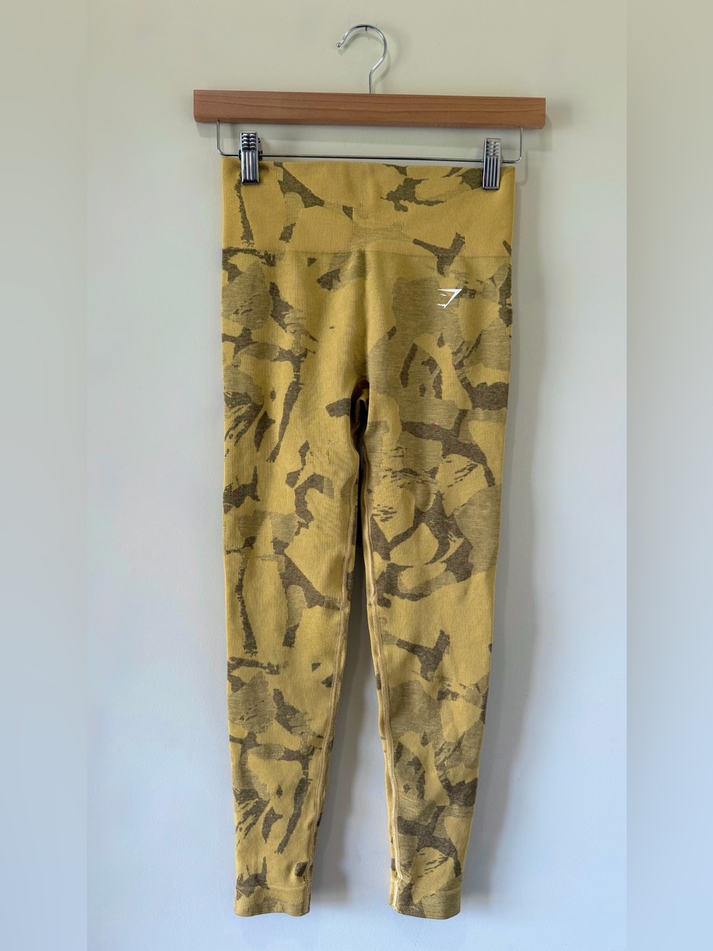 Gymshark Adapt Camo Seamless Leggings Savanna Yellow Size Small - Picture 2 of 5